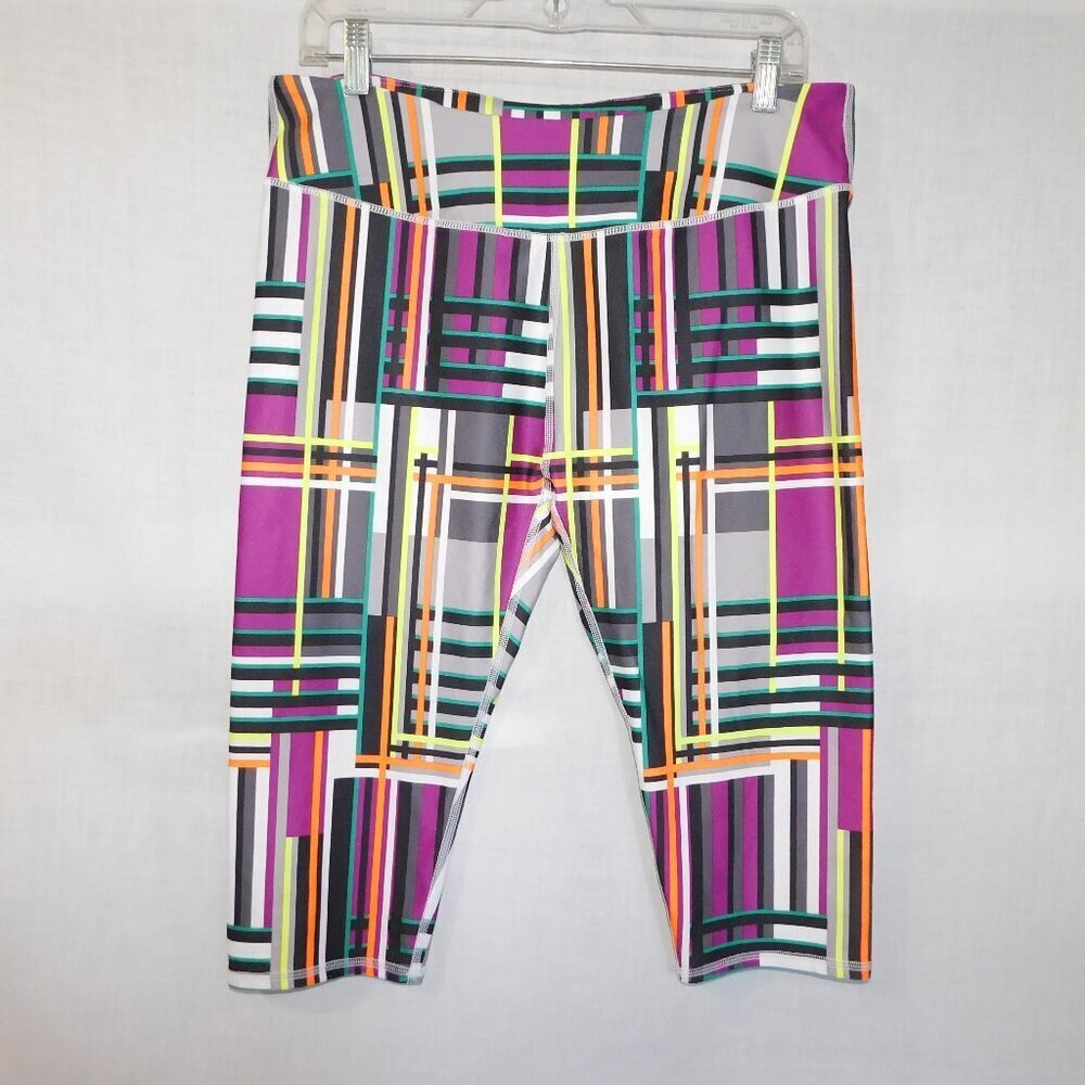 FABLETICS Pissarro Plaid Capri Cropped Petal Pusher Leggings activewear Women XL